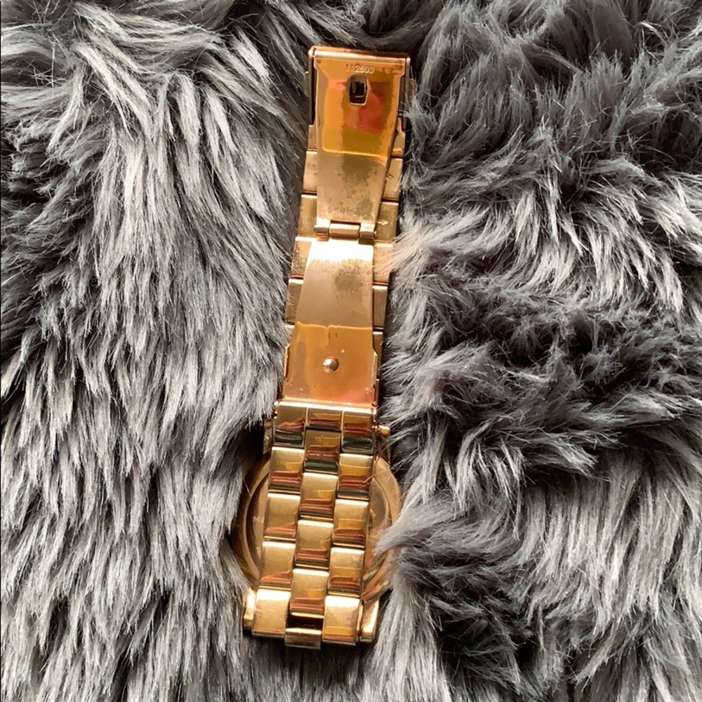 Marc Jacobs Watch - Picture 2 of 4